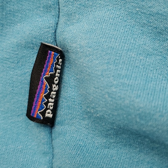 Patagonia Fitz Roy Bison Lightweight Crew Sweatshirt in Mako Blue. Men's Medium - Picture 3 of 13